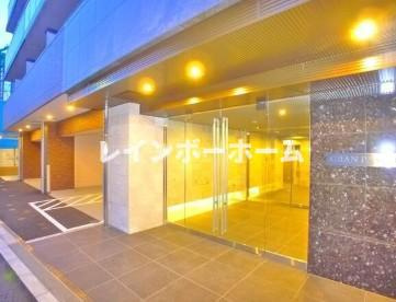 特典：仲介手数料が無料です!!のエントランス