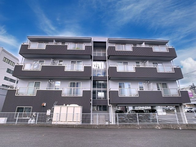 アイリスコートの外観