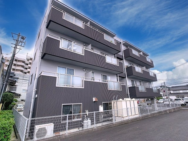 アイリスコートの外観