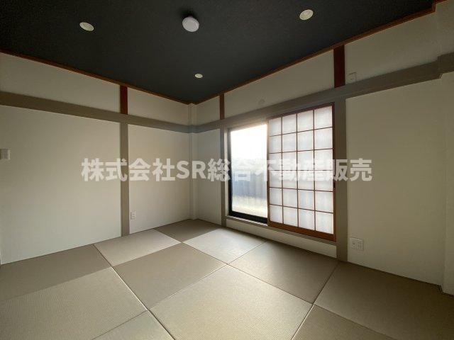 荒川3丁目中古戸建の和室|琉球畳が気持ちいいです！客間としても便利です♪