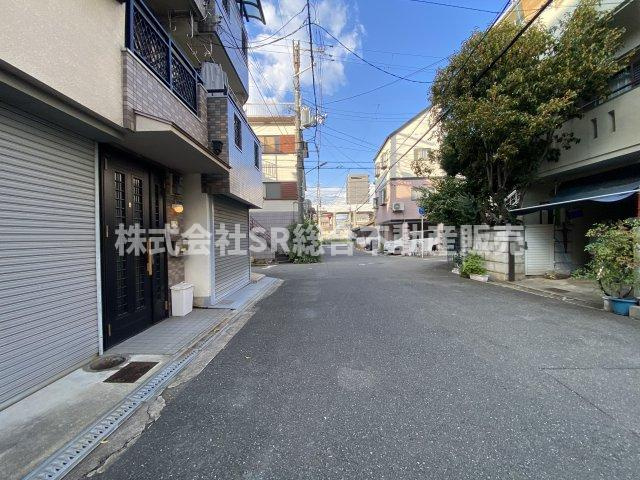 荒川3丁目中古戸建の前面道路含む現地写真|前面道路含む現地写真です