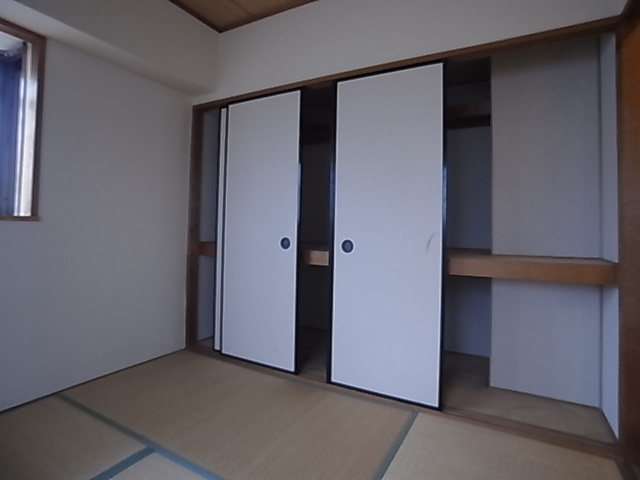 神戸市須磨区戸政町４丁目の賃貸マンション