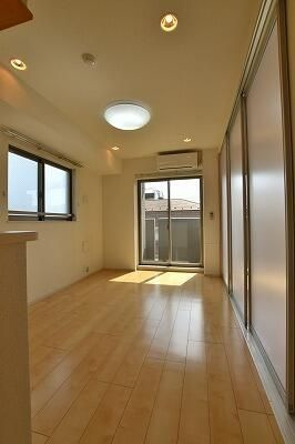 ステージ　グラシアの居間・リビング