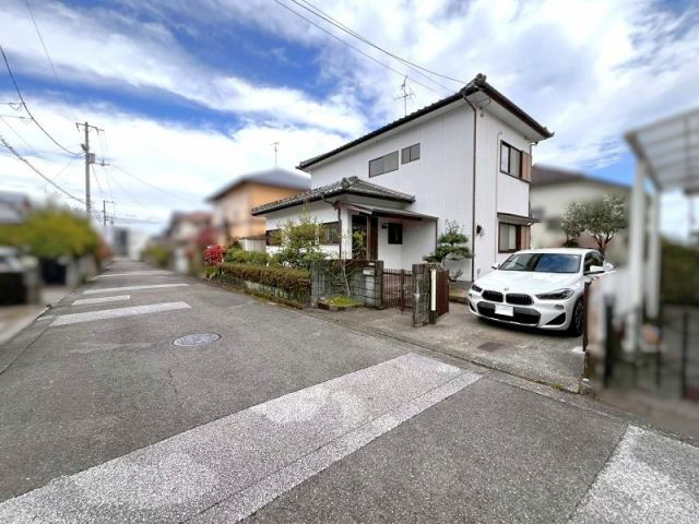 高知市横浜新町3丁目　中古一戸建ての前面道路含む現地写真|前面道路含む現地写真です