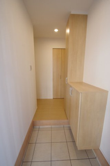 【玄関】 | 【仲介手数料無料！！】府中市府中町3丁目　新築戸建て（全3棟）2号棟　7290万円