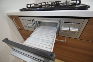 【キッチン】 | 【仲介手数料無料！！】府中市府中町3丁目　新築戸建て（全3棟）2号棟　7290万円 | グリル