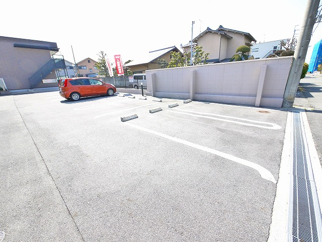 ウエストメゾンＣの洋室|個人の部屋や寝室として使える洋室です