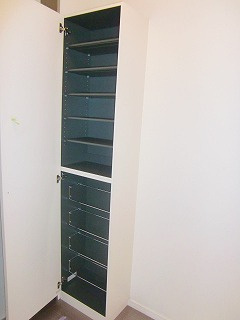 Ｅ・ＦＬＡＴの玄関