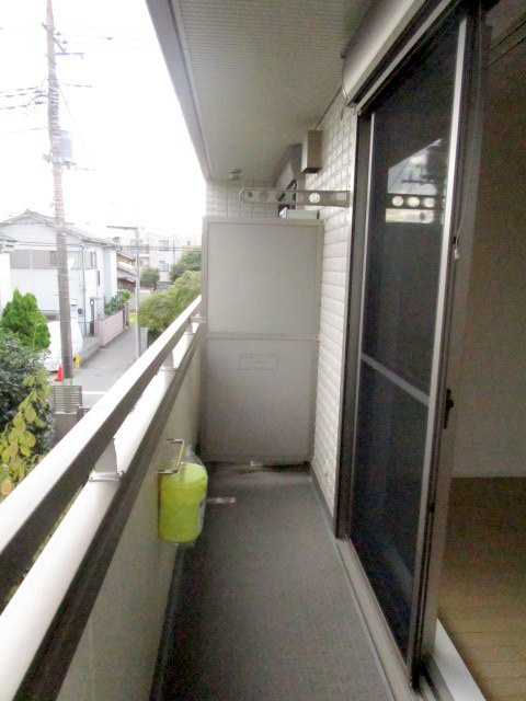 Ｅ・ＦＬＡＴのバルコニー