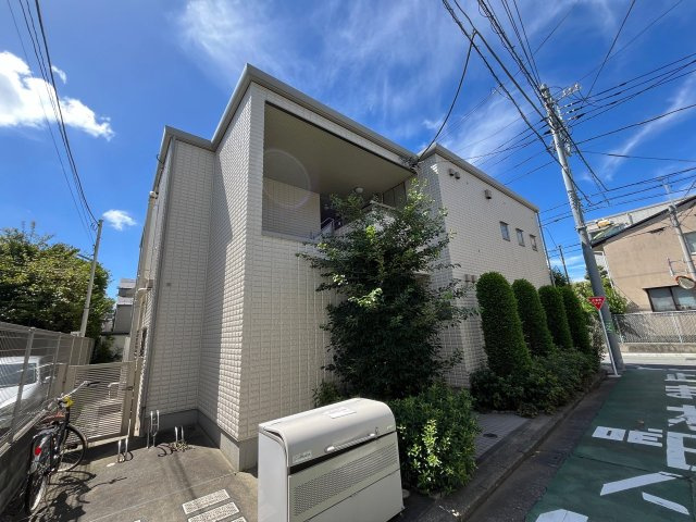 Ｅ・ＦＬＡＴの外観