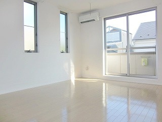 Ｅ・ＦＬＡＴの居間・リビング