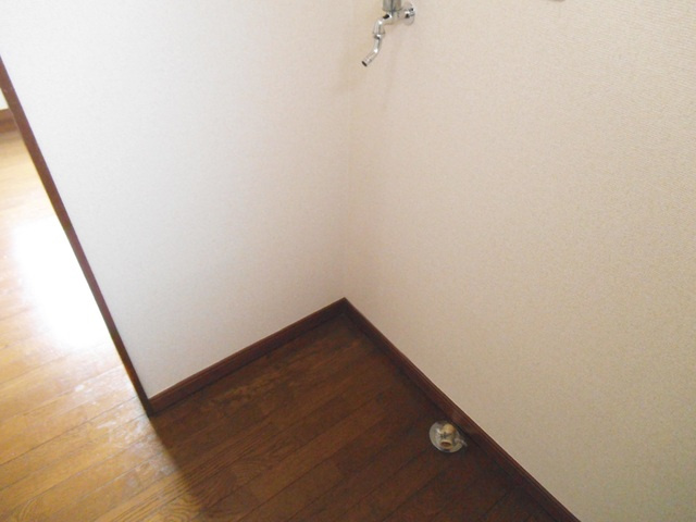 メゾン・ユマニテの内装|洗濯機置場はこちら！