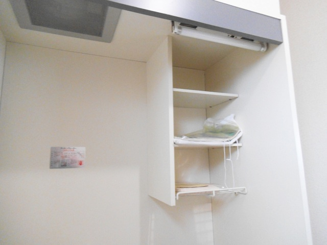 メゾン・ユマニテの収納|キッチンの上部収納です！
