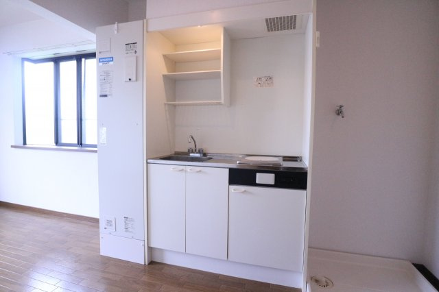 ジュネス名谷の居間・リビング