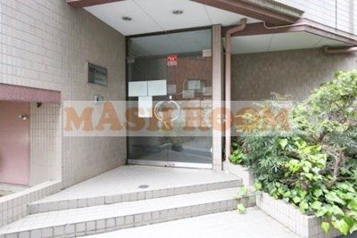 NYマンションのエントランス