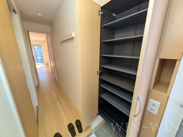 ルーチェ Bの玄関