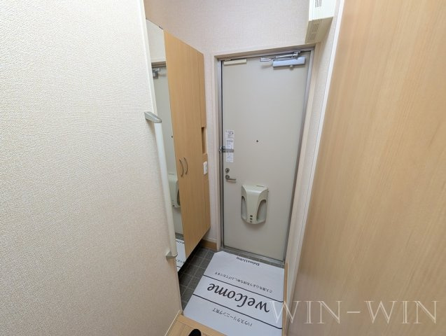 ルーチェ Bの玄関