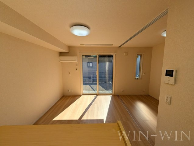 ルーチェ Bの居間・リビング