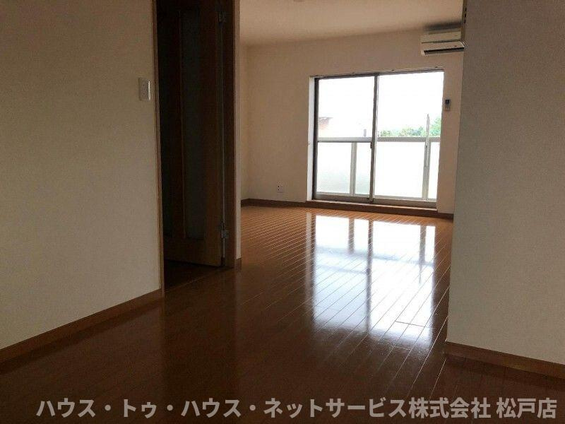 グランド・カオルⅠの居間・リビング