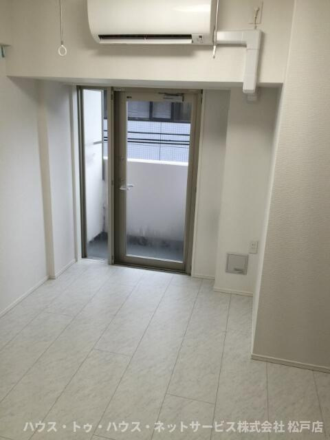 メインステージ松戸の居間・リビング