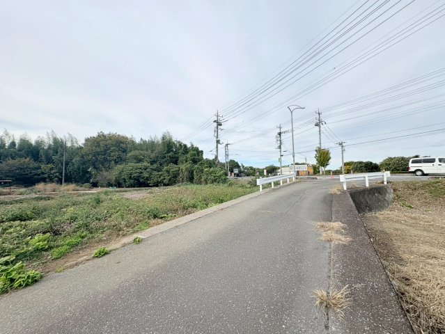 川越市大袋　建築条件なし売地　西武新宿線『南大塚駅』徒歩33分　【大東西小学区】の前面道路含む現地写真