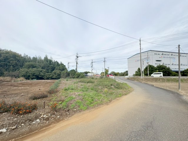 川越市大袋　建築条件なし売地　西武新宿線『南大塚駅』徒歩33分　【大東西小学区】の前面道路含む現地写真