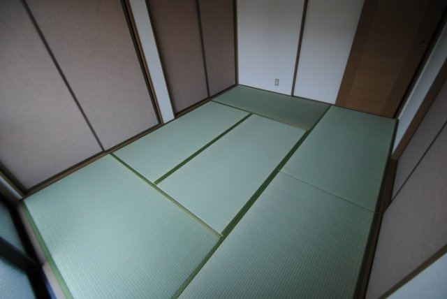 バティール西小森野A棟の和室|※別号室のお写真です