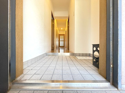 【玄関】 | RONA HYATT