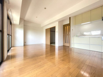 【居間・リビング】 | RONA HYATT