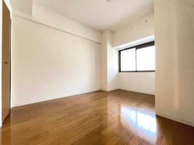 【その他】 | RONA HYATT