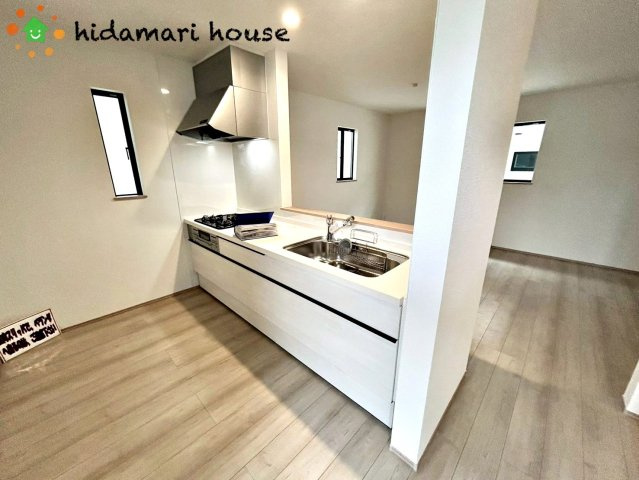 北区盆栽町　新築戸建　ハートフルタウンAのキッチン