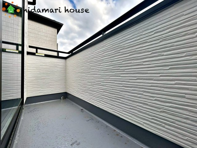 北区盆栽町　新築戸建　ハートフルタウンAのバルコニー