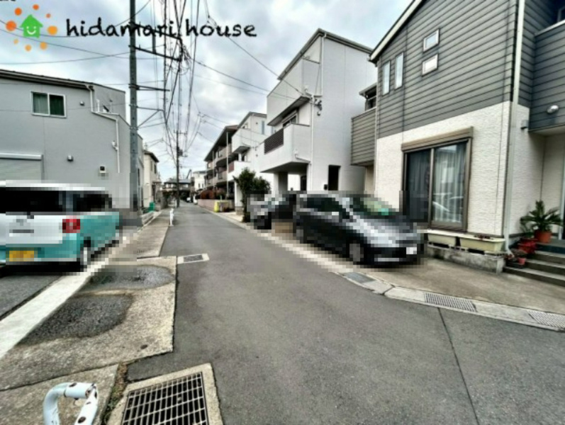 北区盆栽町　新築戸建　ハートフルタウンAの前面道路含む現地写真