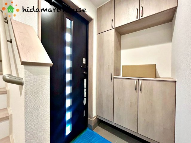 北区盆栽町　新築戸建　ハートフルタウンAの玄関