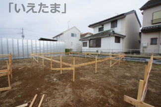 【外観】 | 【仲介手数料無料！！】府中市日新町5丁目　新築戸建て（全19棟）Q号棟　4490万円 | 令和７年10月25日撮影　建築中