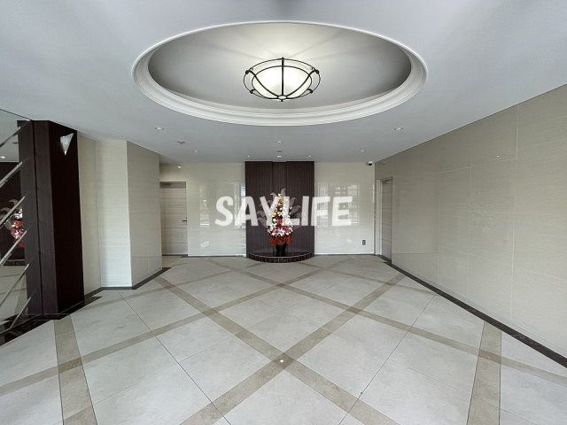Luxe布施南Ⅱのロビー