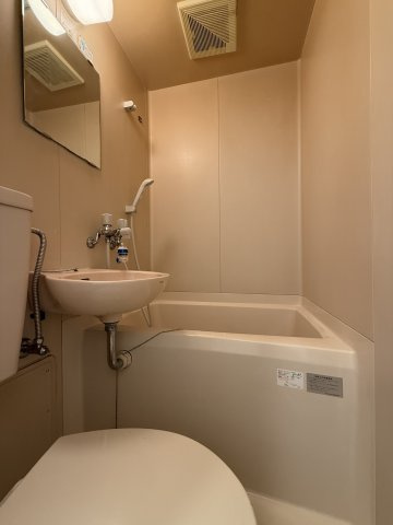 ヴェラハイツ佳の浴室