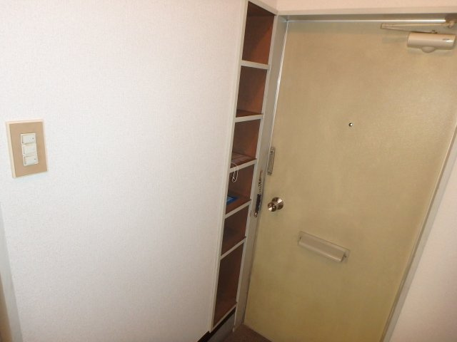 コーポウィステリアの収納|別部屋参考写真