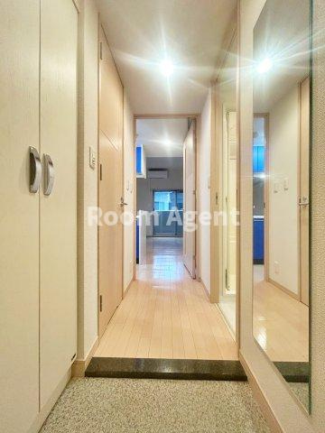 プレサンス新栄デコールの玄関