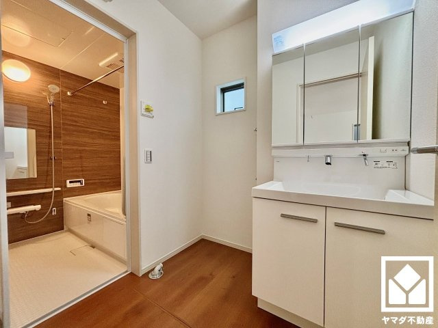 伏見区醍醐新開　1期　2号地の独立洗面台