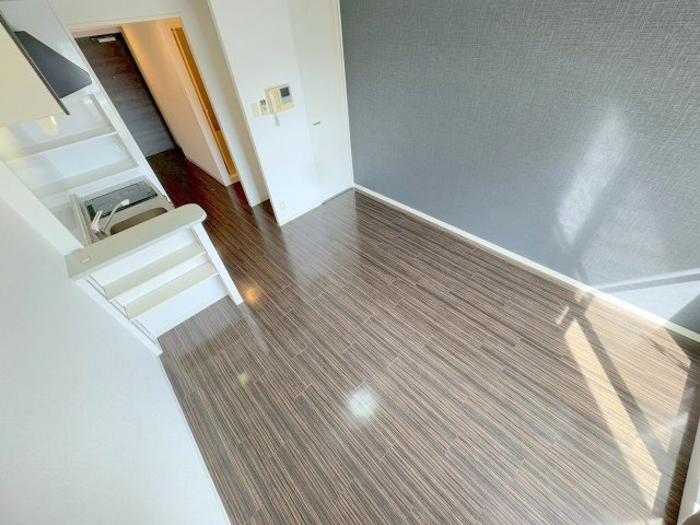 セレブコート新北野の洋室