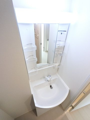 ヴィラ西船橋の独立洗面台