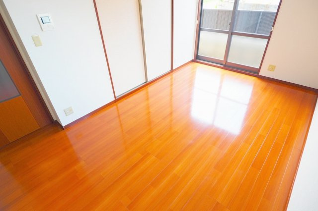 べルソー３番館の居間・リビング