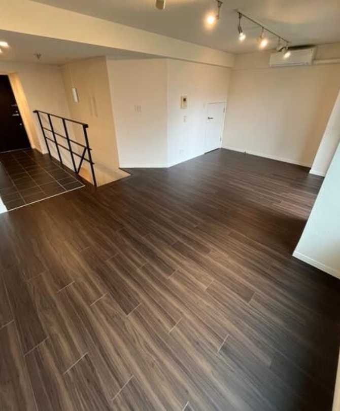 JMFレジデンス世田谷三宿　礼金0　ペット相談　ルームシェア相談の居間・リビング