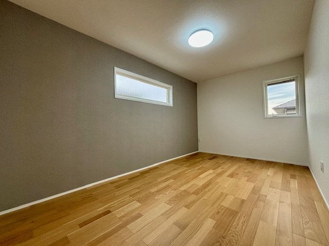 筑後市西牟田　7号地の洋室|洋室は2面採光。通風・陽当たり共に良好です♪