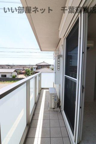 ウイングガーデンＡ棟のバルコニー|暖かな日差しのふりそそぐバルコニー