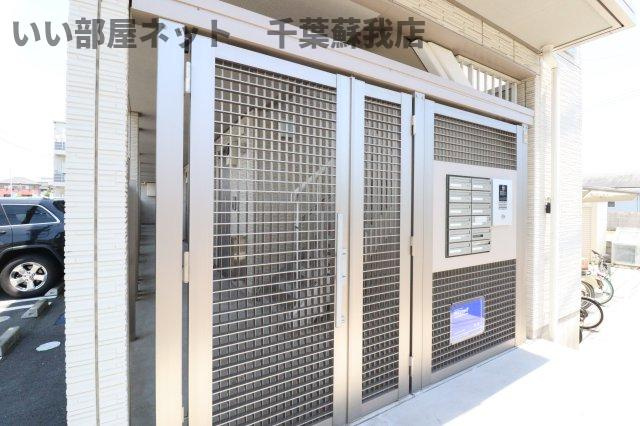 ウイングガーデンＡ棟のエントランス|安心オートロック付き♪