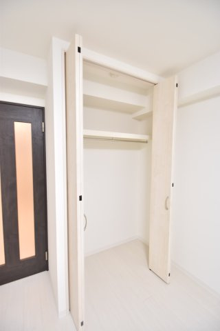 大阪市城東区中央２丁目の賃貸マンションの収納