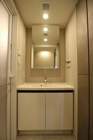 プラウドフラット両国イーストの洗面所