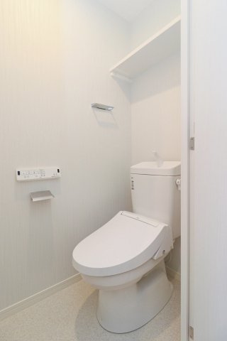 サヴォイ　ラ・シャンス　11階のトイレ|別号室のものになります。現状優先。